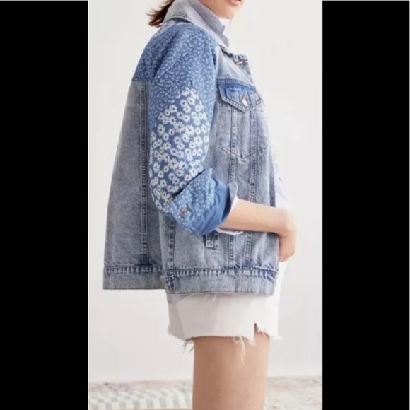 Avec Les Filles Jackets & Blazers - Anthropologie Avec Les Filles denim combo trucker jacket.‎ NWT . Retail 180